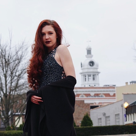 Meet your Posher, Allison - Picture 1 of 1